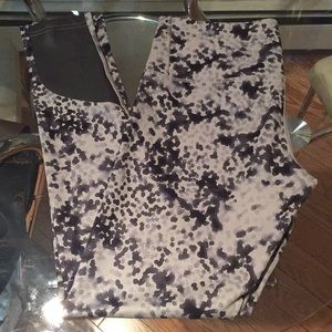 Grey/black athletic leggings